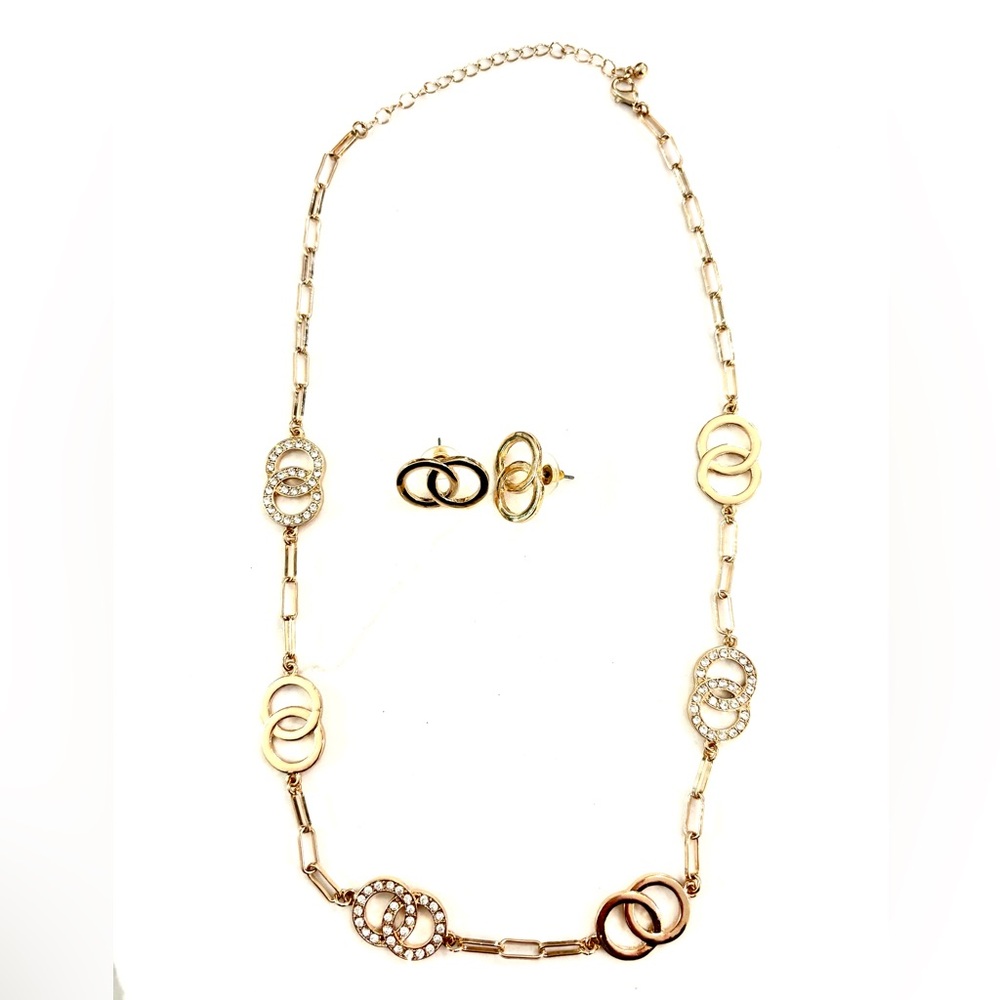 Gold Interlocking Circle Necklace and Stud Earrings Set